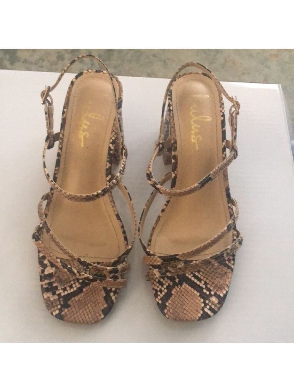 Lulu's Size 7.5 snakeskin print faux leather strappy block heel sandals